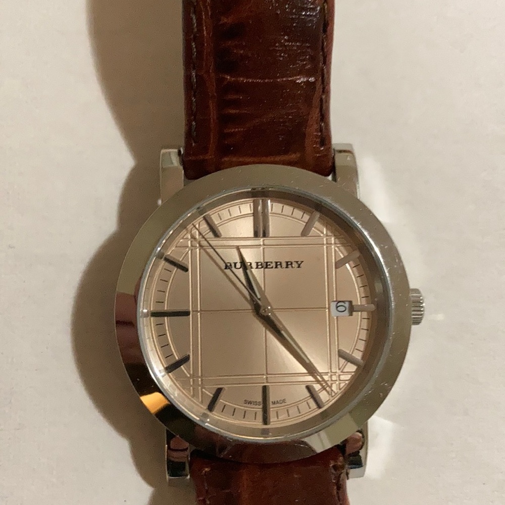 Burberry - understated elegance